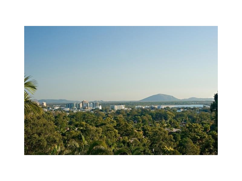 29 Yakola Parade, Alexandra Headland QLD 4572