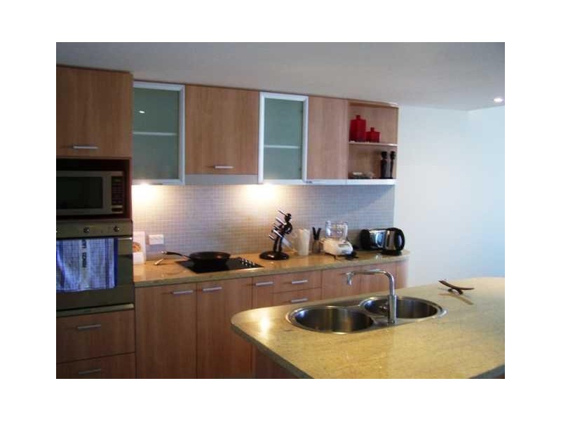 11 Nicklin Way, Minyama QLD 4575