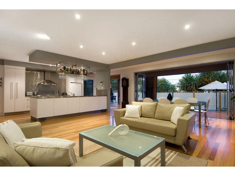 11 William Street, Alexandra Headland QLD 4572