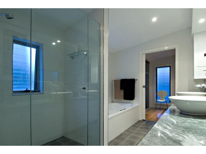 11 William Street, Alexandra Headland QLD 4572