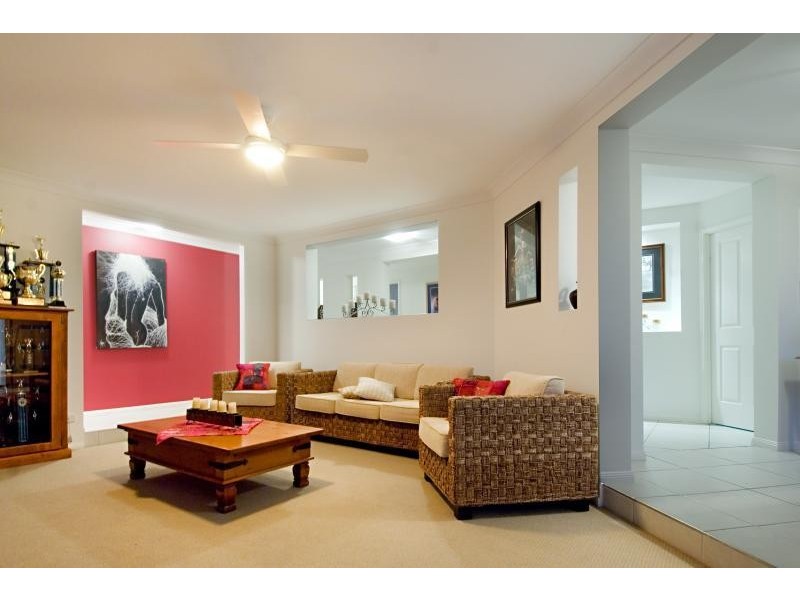 6 Pompano Court, Mountain Creek QLD 4557