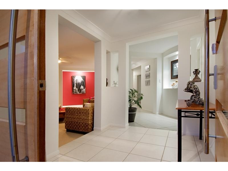 6 Pompano Court, Mountain Creek QLD 4557