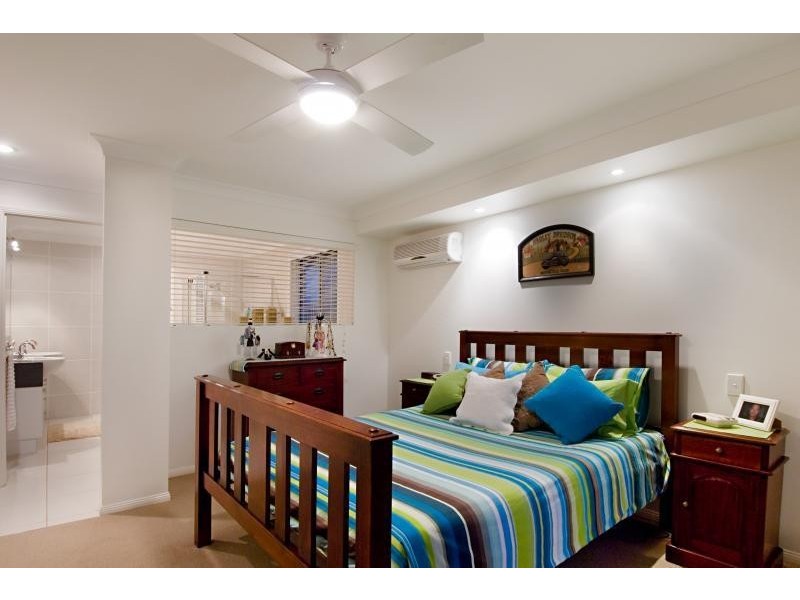 6 Pompano Court, Mountain Creek QLD 4557