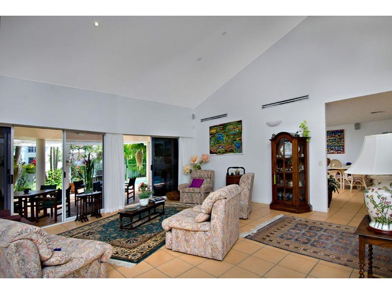13 Atlantis Parade, Alexandra Headland QLD 4572
