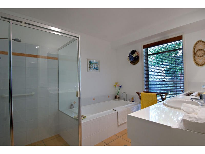 13 Atlantis Parade, Alexandra Headland QLD 4572