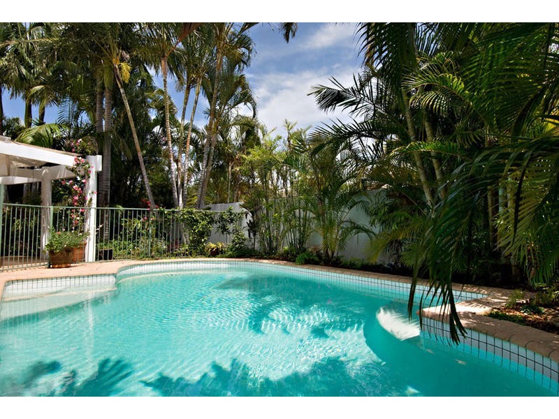 13 Atlantis Parade, Alexandra Headland QLD 4572