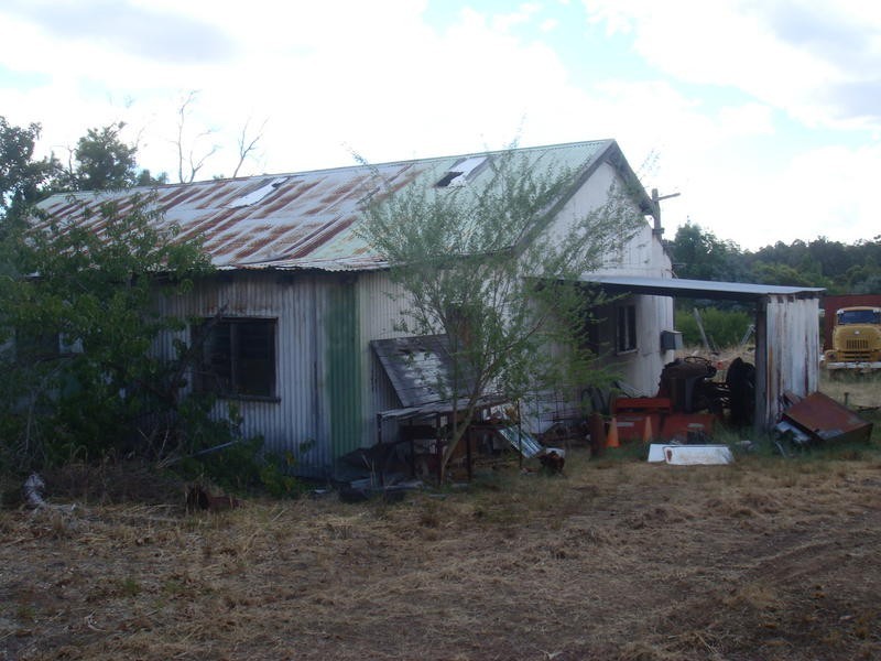 Lot 12 Cnr Pomeroy Road & Sing Gardens, Walliston WA 6076