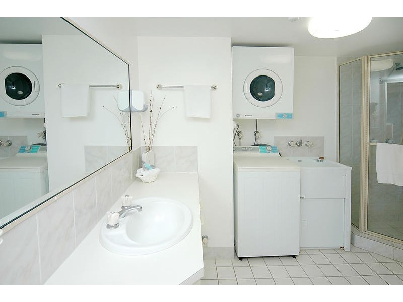 3 River Esplanade, Mooloolaba QLD 4557