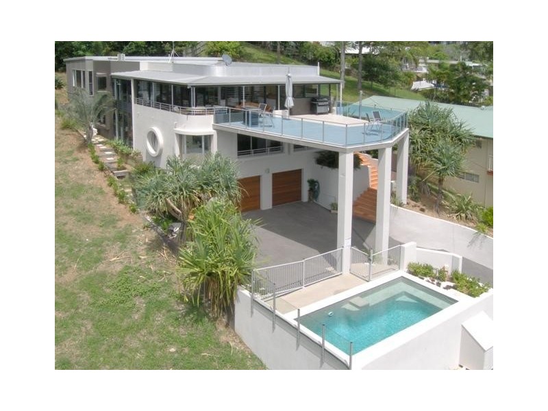 21 Yakola Parade, Alexandra Headland QLD 4572