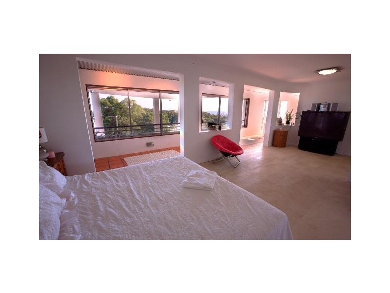 21 Yakola Parade, Alexandra Headland QLD 4572