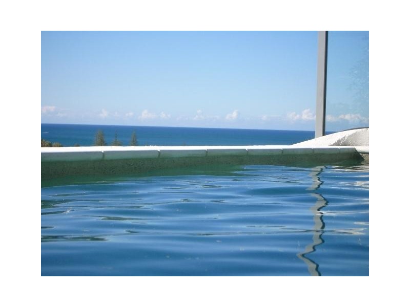 21 Yakola Parade, Alexandra Headland QLD 4572