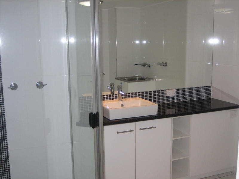 2/17 Akeringa Place, Mooloolaba QLD 4557