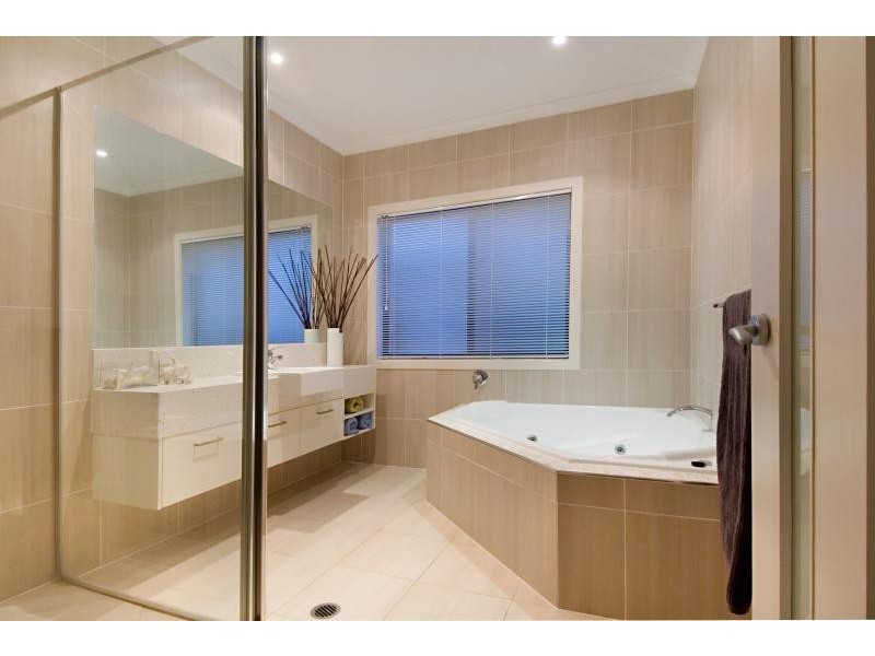 30 Hetherington Drive, Twin Waters QLD 4564