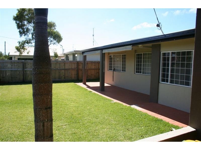 5 Mulgani Street, Warana QLD 4575