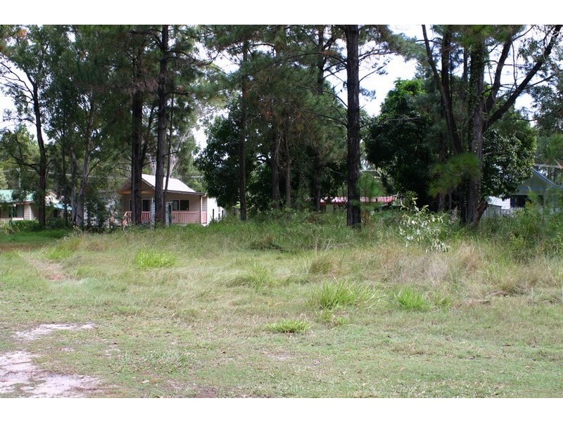 25-27 Kevin, Macleay Island QLD 4184