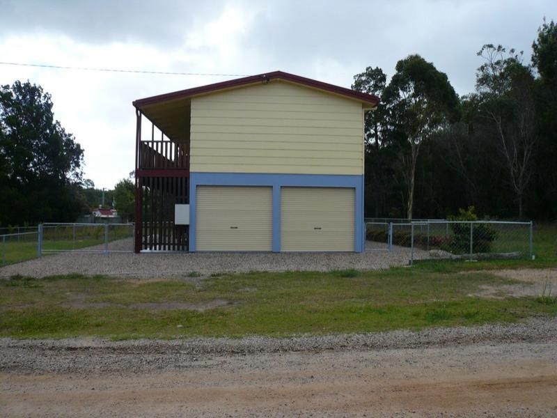 162 High Road Central, Macleay Island QLD 4184