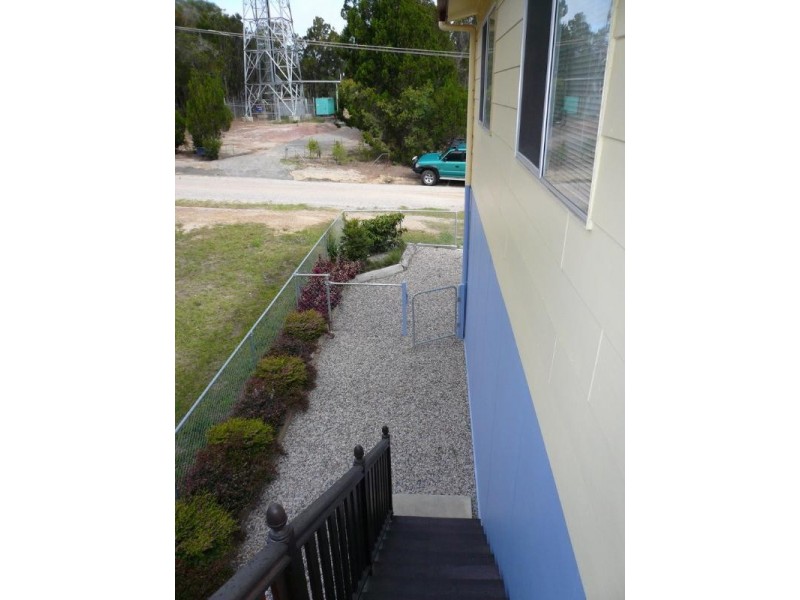 162 High Road Central, Macleay Island QLD 4184