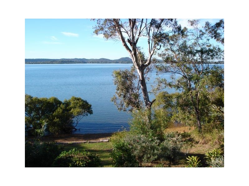 40 Resthaven Drive, Lamb Island QLD 4184