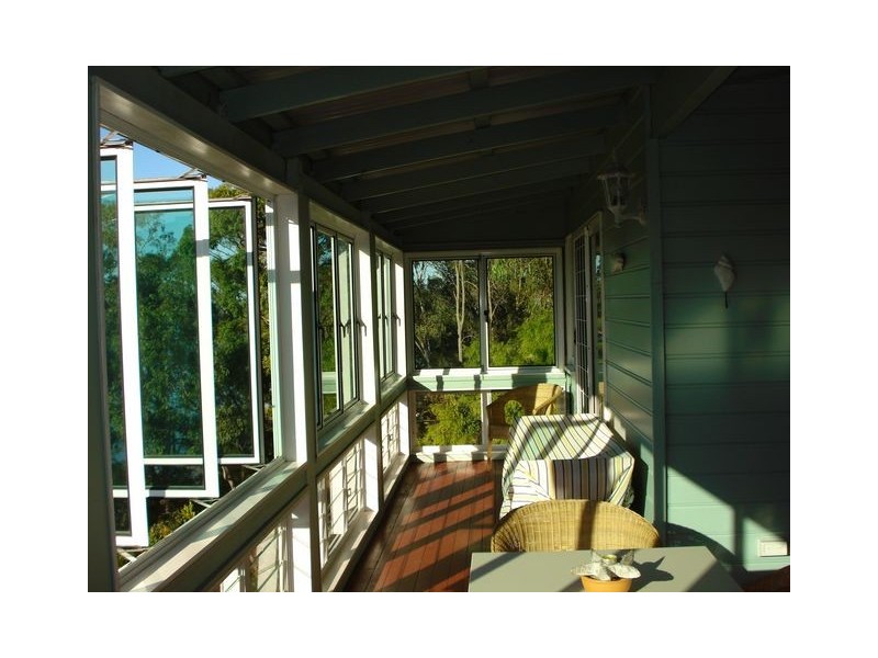 40 Resthaven Drive, Lamb Island QLD 4184