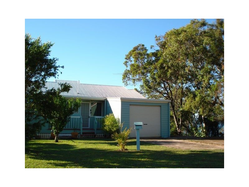 40 Resthaven Drive, Lamb Island QLD 4184