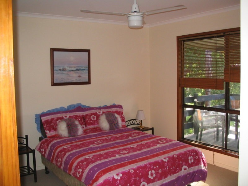 48 Coondooroopa Drive, Macleay Island QLD 4184