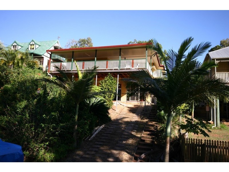 17 Golden Sands Boulevard, Macleay Island QLD 4184
