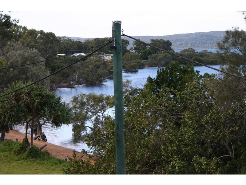 17 Golden Sands Boulevard, Macleay Island QLD 4184