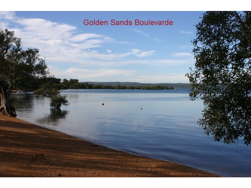 17 Golden Sands Boulevard, Macleay Island QLD 4184