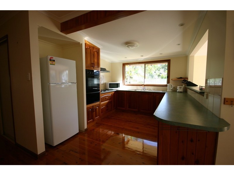 17 Golden Sands Boulevard, Macleay Island QLD 4184