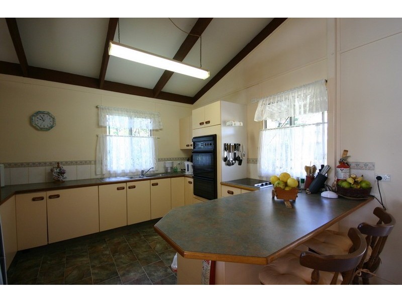 2-10 Zelma Court, Macleay Island QLD 4184