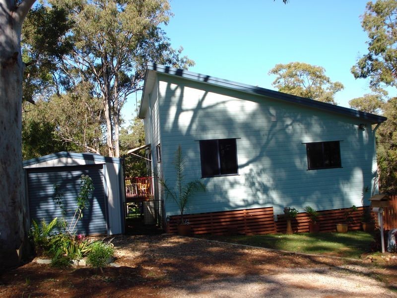 36 Pierhaven, Lamb Island QLD 4184