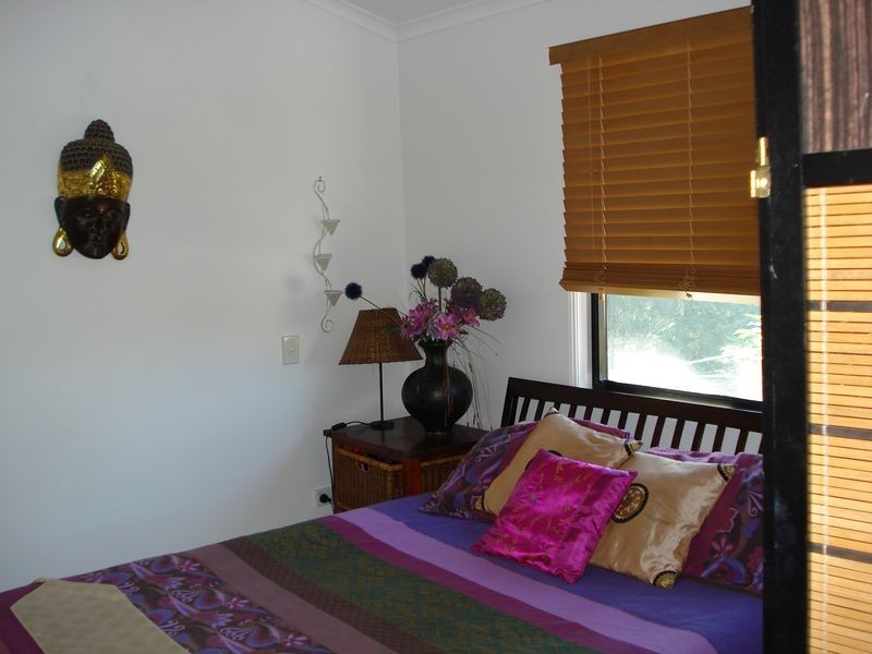 136 Lucas Drive, Lamb Island QLD 4184