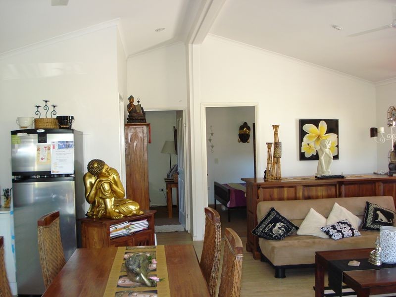 136 Lucas Drive, Lamb Island QLD 4184