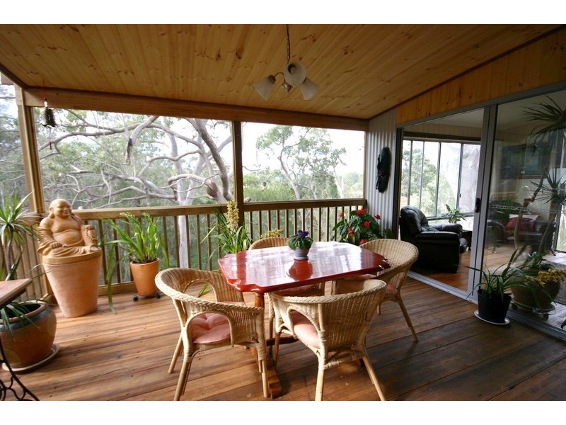 14 Timothy Street, Macleay Island QLD 4184