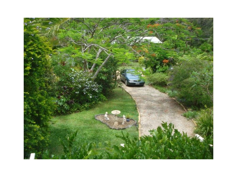 24 Wyena Avenue, Lamb Island QLD 4184