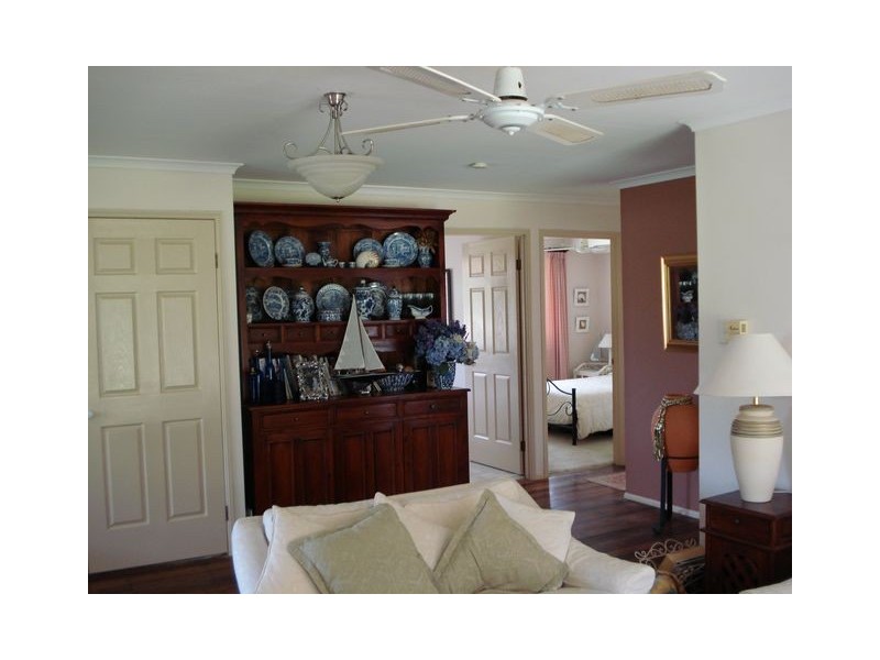 24 Wyena Avenue, Lamb Island QLD 4184