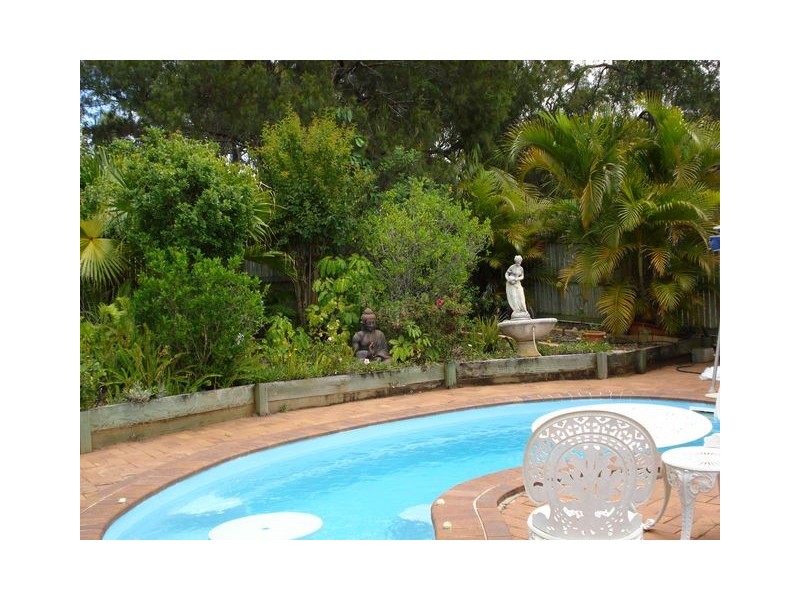 24 Wyena Avenue, Lamb Island QLD 4184