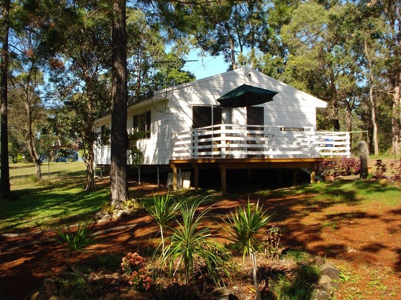 2 Pindarri Street, Lamb Island QLD 4184