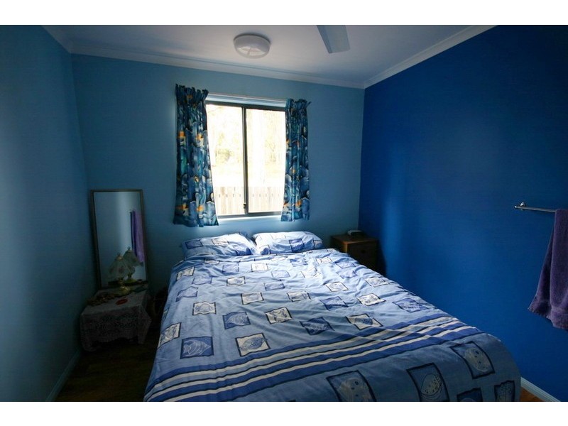 10 Panaroo Street, Macleay Island QLD 4184