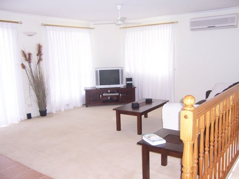 3 Coorong Street, Macleay Island QLD 4184