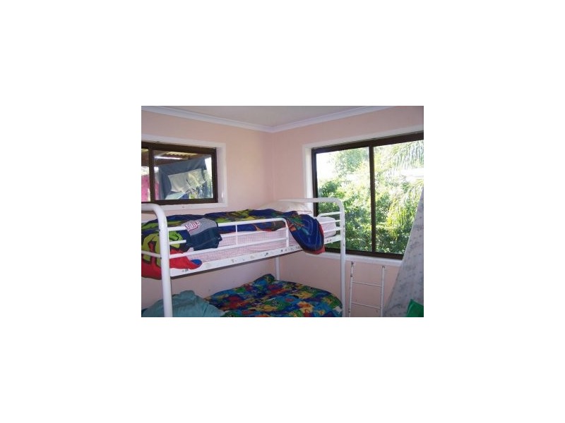 18 Melaleuca Drive, Lamb Island QLD 4184