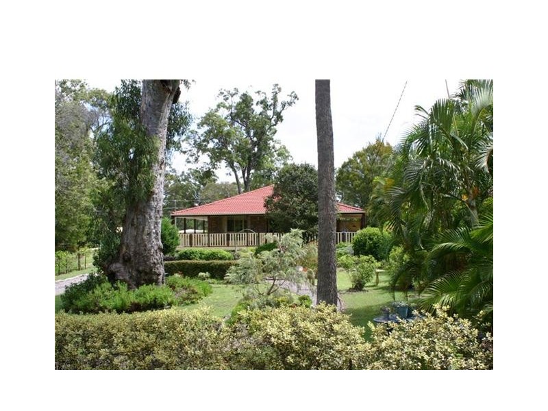 35 Kardina Street, Macleay Island QLD 4184