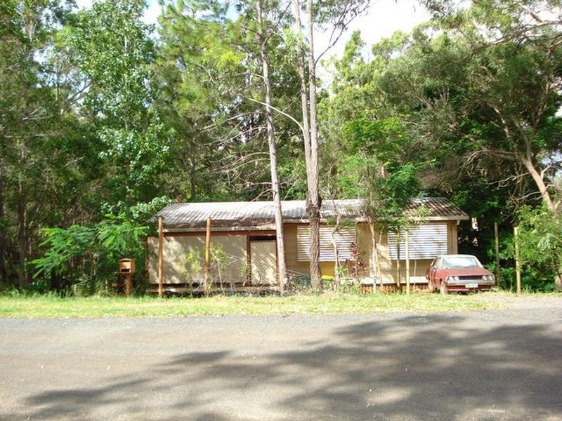 33 Halcyon Street, Lamb Island QLD 4184