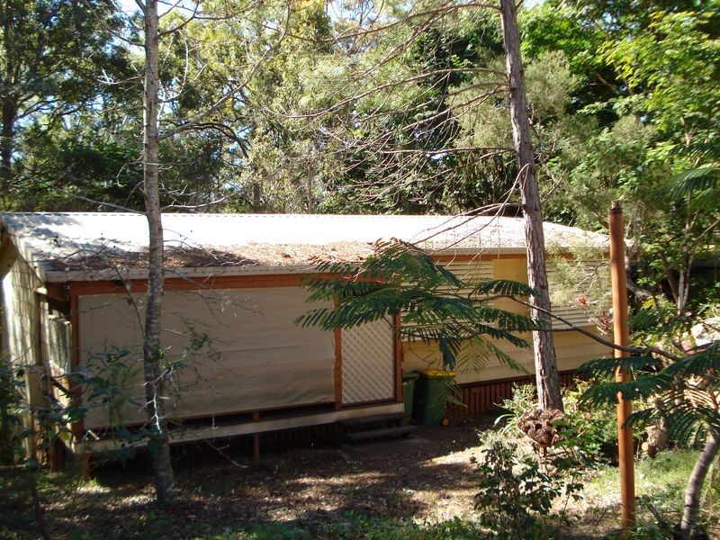 33 Halcyon Street, Lamb Island QLD 4184