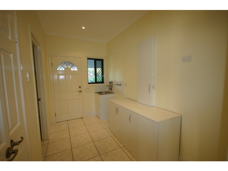 28 Leanne, Macleay Island QLD 4184