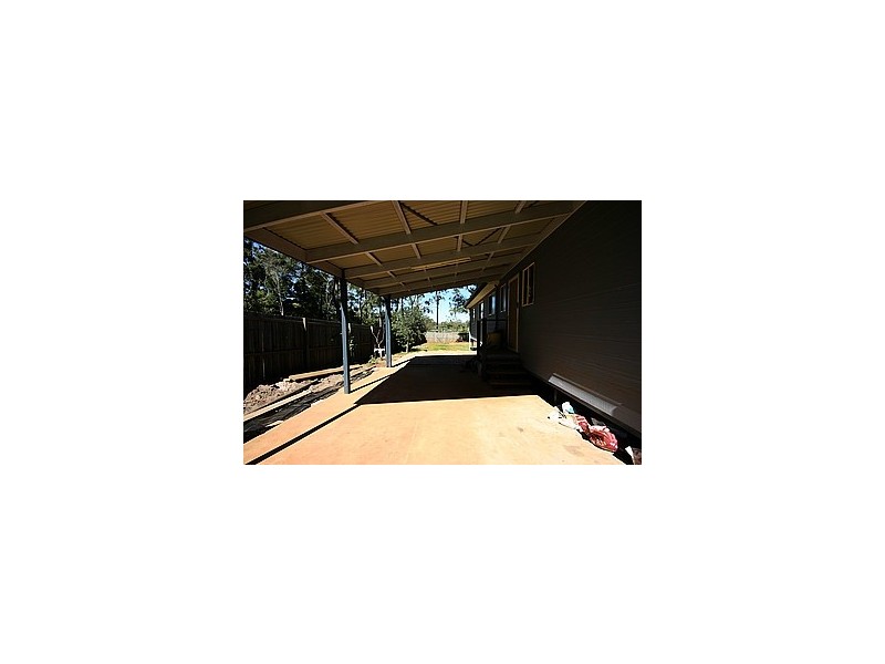 22 Cooee Crescent, Macleay Island QLD 4184