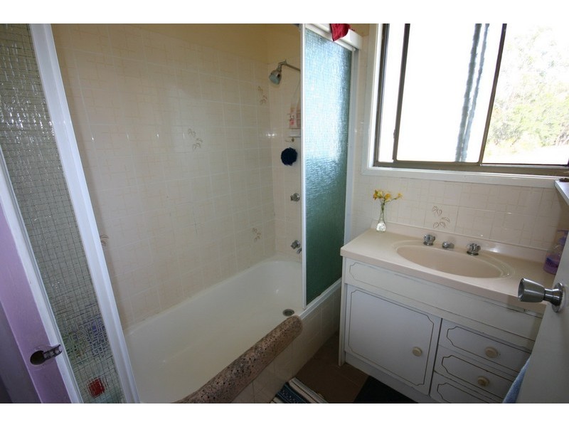 13 percival, Macleay Island QLD 4184