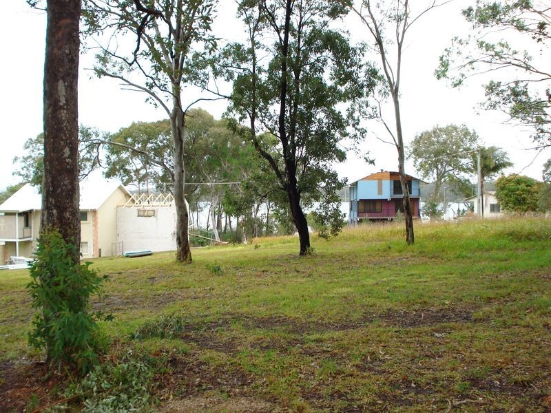 31 Lucas Drive, Lamb Island QLD 4184