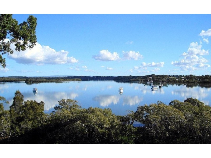 148 Canaipa Point Drive, Russell Island QLD 4184