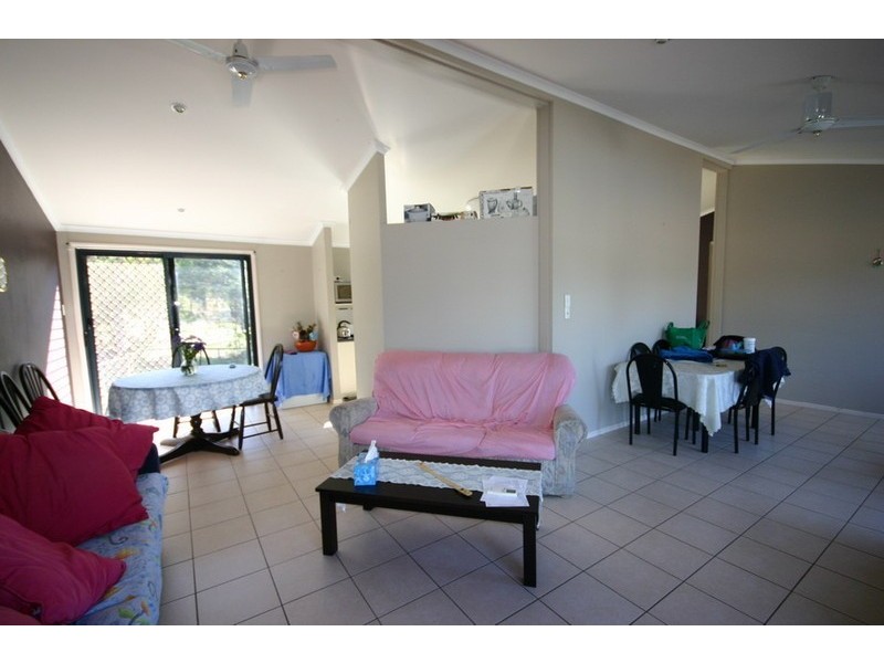 67 Eastbourne, Macleay Island QLD 4184